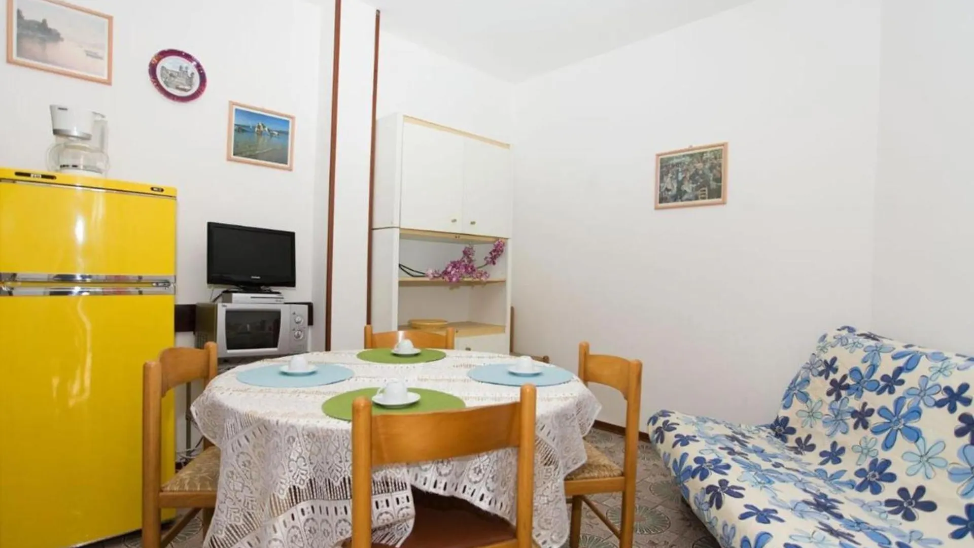 Terraced House In A Residence With A Pool Bibione Italy
